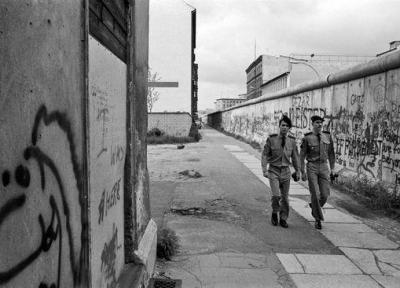 تور آلمان: سقوط دیوار برلین، داستان جالب از دیوار برلین